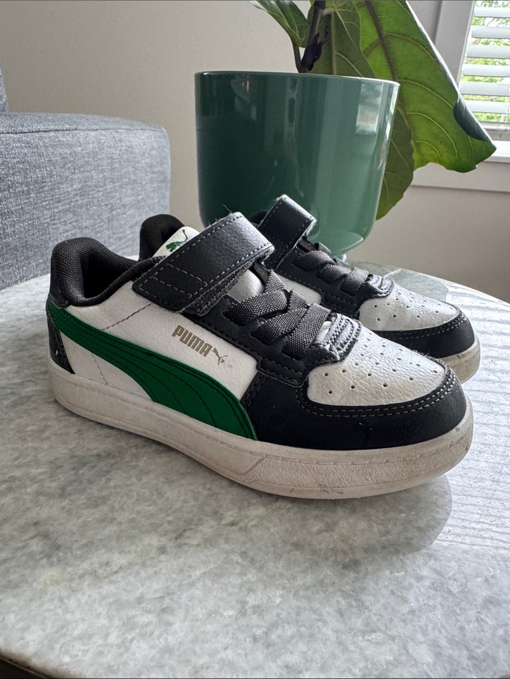 Puma Kids Low-Top Sneakers in White, Black & Green